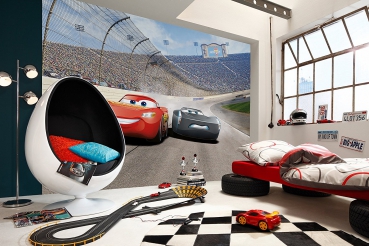 Fototapete CARS 3 CURVE, 368x254cm, Lightning McQueen und Jackson Storm in der Steilkurve