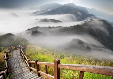 Vlies Fototapete 53 - Stairway from MountainLandschaft Tapete Berge Aussicht Alpen Urlaub wandern bunt